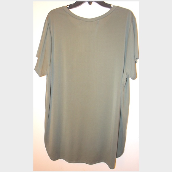 Celebrity Pink Trendy Plus Size Green Gable - Picture 6 of 6